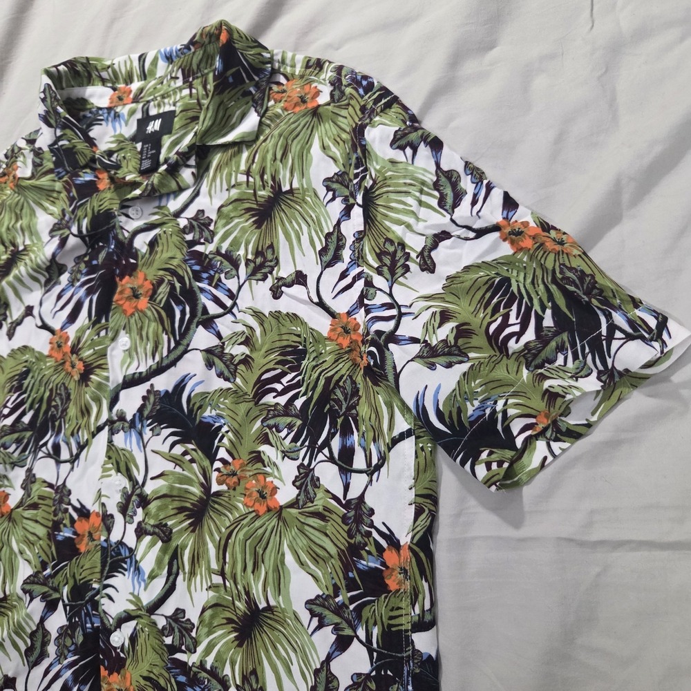 H&M Men's Hawaiian Shirt Palm Tree Print Button Up Short Sleeve Resort Size S - Picture 4 of 11